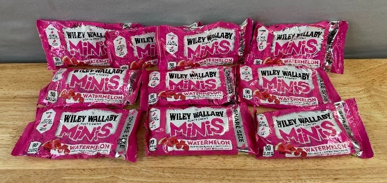 lot 69B image: 10 Packages of Wiley Wallaby Minis Watermelon Licorice Bites - Brand New
