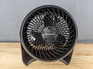 lot 347 image: Honeywell Black 3-Speed Table Fan