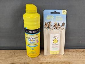 lot 54 image: Neutrogena Kids Sunscreen Spray 6.5oz & Baby Bum Mineral Face Stick Set - Brand New