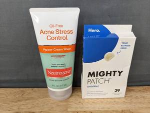 lot 62 image: 39 Hero Mighty Patches and 6oz Neutrogena Acne Stress Control - Brand New