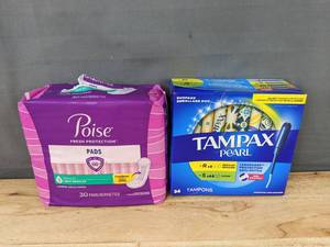 lot 129 image: 34 Tampax Pearl Tampons Duo Pack and 30 Poise Fresh Protection Pads Light Regular - Brand New