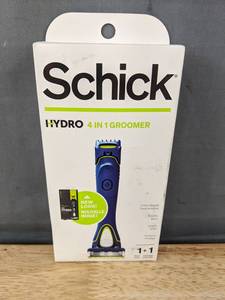 lot 77G image: Schick Hydro 4-in-1 Groomer - Brand New