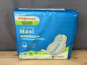 lot 150 image: 42 Walgreens Maxi Pads Long Super Size 2 - Brand New