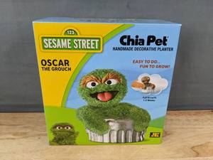 lot 183 image: Sesame Street Oscar the Grouch Chia Pet Handmade Planter - Brand New