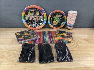 lot 232 image: 161 Piece Mexican Fiesta Party Supplies Set - Brand New