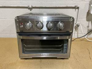 lot 114 image: Cuisinart Air Fryer Toaster Oven with Grill