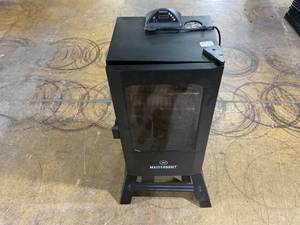 lot 62 image: Masterbuilt 30 Inch Digital Electric Smoker