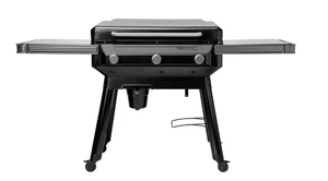 lot 6 image: Traeger Flatrock 3-Burner Zone Grill, Propane Black Flat Top Griddle