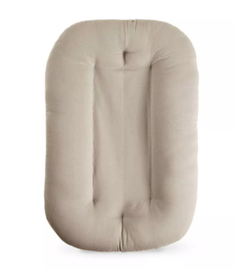 lot 45 image: Infant Lounger Snuggle Me
