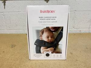 lot 122 image: BabyBjrn Baby Carrier Harmony