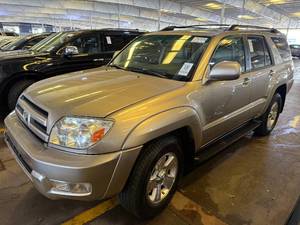 lot 17 image: 2005 Toyota 4Runner Limited 4x4