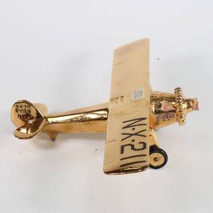 lot 24 image: Famous Firsts Decanter Plane - Spirit of St. Louis w Original Box