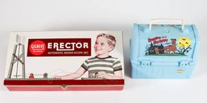 lot 42 image: Vintage Erector Game and Scooby Doo Lunch Box
