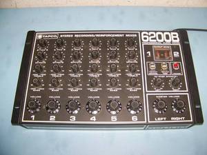 lot 72 image: Tapco 6200B Professional Audio Stereo Mixer