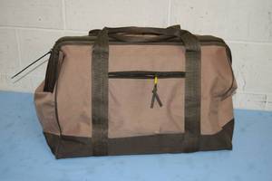 lot 94 image: Large Duffle Bag  Travel Storage Case