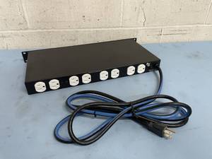 lot 113 image: Middle Atlantic PD-815RA-PL Rackmount Power Outlet Distribution System