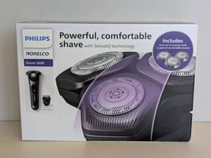 lot 43 image: PHILIPS NORELCO SHAVE 6600