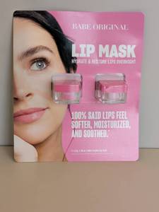 lot 45 image: NEW BABE ORIGINAL LIP MASK