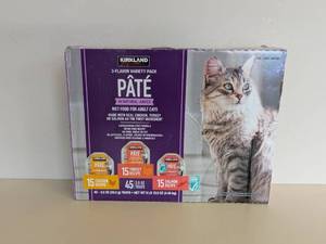 lot 9 image: NEW KIRKLAND SIGNATURE 3-FLAVOR VARIETY PACK PATE