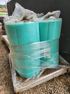lot 75 image: Pallet of 4 Paint Pockets Green Overspray Arrestor Rolls 48 in x 60 ft