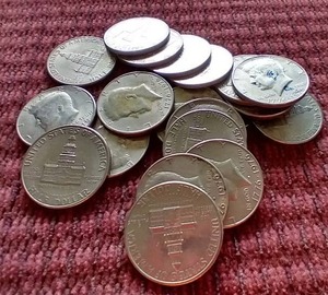 lot 36 image: (20) Bicentennial Kennedy Half Dollars
