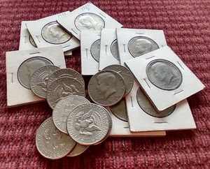 lot 50 image: (20) Kennedy Half Dollars