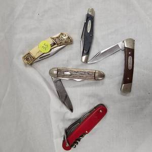 lot 33 image: 5- Folding Knives including Buck and Cologna