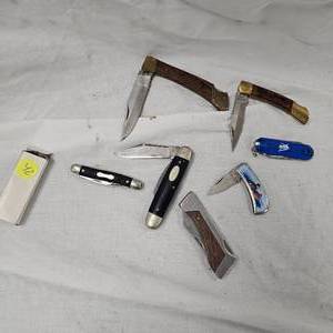 lot 42 image: 7 Misc Lockback Pocket Knives