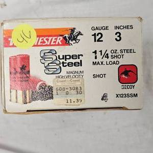lot 46 image: Winchester 3 Mag 12Ga Super Steel, #4 Full Box