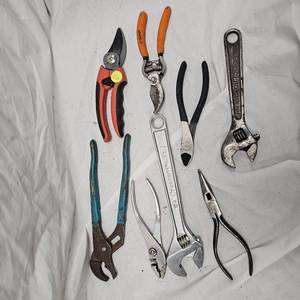lot 68 image: Crescent Wrenches Channel Locks and Craftsman Cutters #824,#818,#815,#810