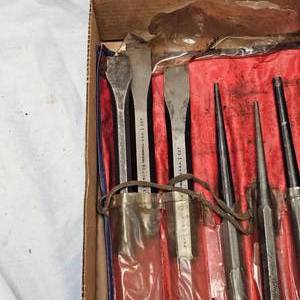 lot 83 image: Large Chisels and Punch Set, Proto and Craftsman