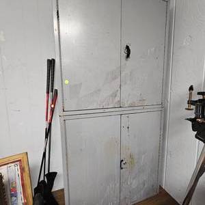lot 132 image: Grey Steel Commercial Tool Cabinets-2