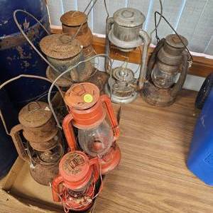 lot 121 image: Older Kersosene Lamps As Shown(7 Total)