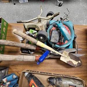 lot 105 image: Lot of Chainsaw, Sprinklers, Yard Equipment