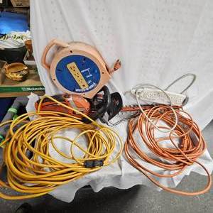 lot 107 image: Lot of 3 Extension Cords and Hedge Trimmer
