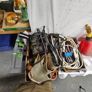lot 110 image: Lot of Misc Tools