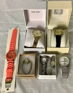 lot 67 image: Seven Womens Watches - 3 New in Original Packaging