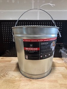 lot 58 image: 10 Gallon Galvanized Can