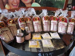 lot 35 image: Amish Popcorn 16oz Bags