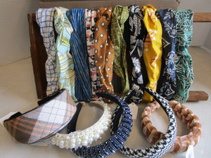 lot 49 image: Headbands