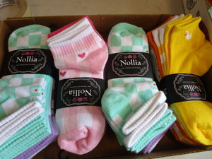 lot 57 image: Womens Socks