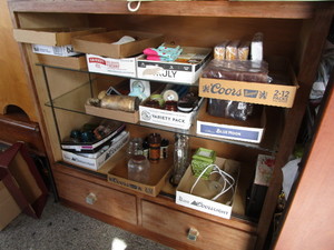 lot 10 image: Open Hutch