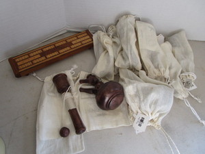 lot 166 image: Cribbage & Wooden Toys