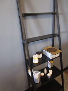 lot 187 image: Ladder Shelf