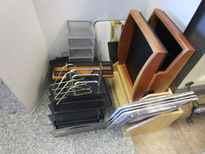 lot 189 image: Office Items