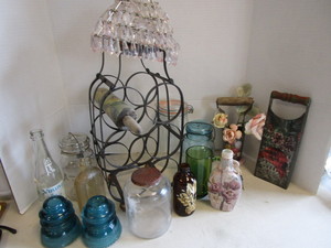 lot 220 image: Vintage Glass