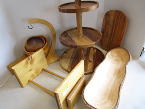 lot 221 image: Wooden Stand, Bowl, Cutting Board