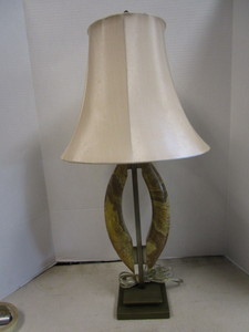 lot 252 image: MCM Lamp