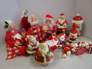 lot 261 image: Christmas With Vintage