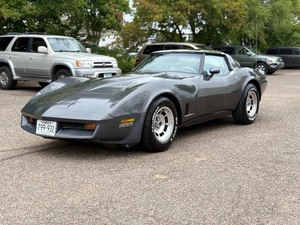 1981 CHEVROLET CORVETTE *No Accidents* (NO RESERVE)
